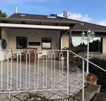 Charmantes Zweifamilien-Ensemble mit großem Garten in Köln-Vogelsang