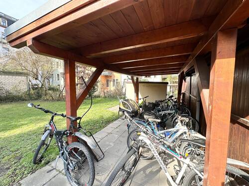 Fahrradabstellplätze - 