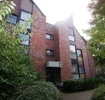 Frisch sanierte 3,5-Raum-Erdgeschoss-Wohnung mit Balkon und Garage in beliebter Lage von Ückendorf - Gelsenkirchen