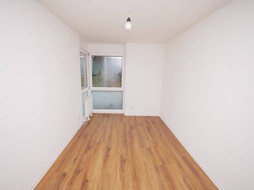 Arbeits - / Kinderzimmer - 