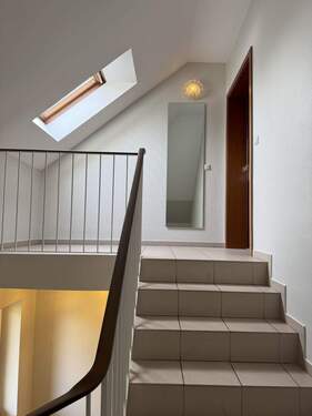 Treppenhaus - 4 Zimmer Etagenwohnung zum Kaufen in Reinbek