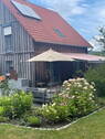 Bild 1 - Freistehendes Wohlfühlhaus in Holzständerbauweise mit großer Scheune und Traumgarten