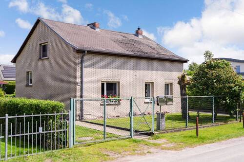 Außenansicht - Naturnahes Wohnen in Berlin-Karow - Einfamilienhaus mit Feldblick und vielseitigem Raumangebot