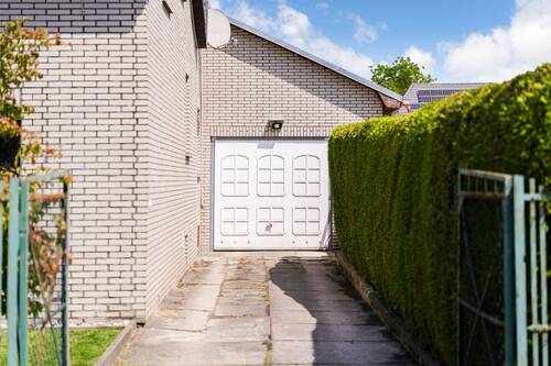 Garage - 