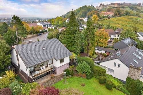 Außenansicht Gartenseite - Sensationelle Aussichten: Großzügiges Einfamilienhaus in absoluter Bestlage