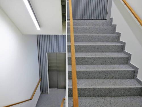 Treppenhaus Fahrstuhl - Büro mit 180,00 m&sup2; in Hamburg zur Miete