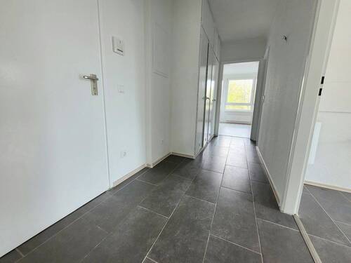 Diele - 3 Zimmer Etagenwohnung zur Miete in Essen