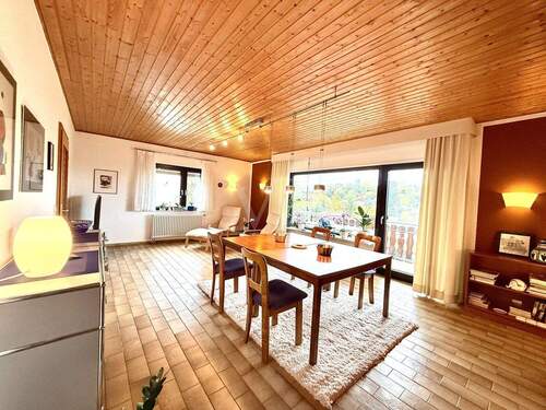 Wohnzimmer - 7 Zimmer Einfamilienhaus in Bad Soden am Taunus