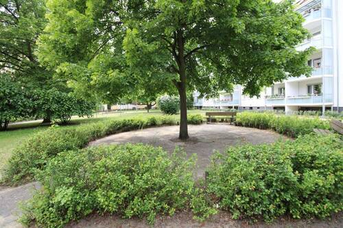 Gemeinschaftsgarten - 2 Zimmer Etagenwohnung zum Kaufen in Berlin