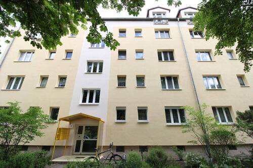 Fassade - 2 Zimmer Etagenwohnung in Berlin