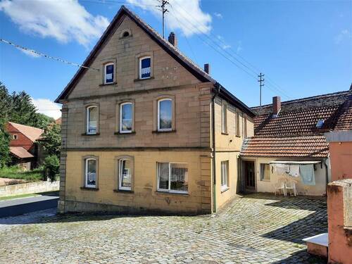 Wohnhaus - Bauernhaus, Landhaus in Oberscheinfeld zum Kaufen