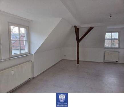 Wohnen - Wohlfühlwohnung unterm Dach! Wohnküche ... Tageslichtbad mit Wanne und Dusche!