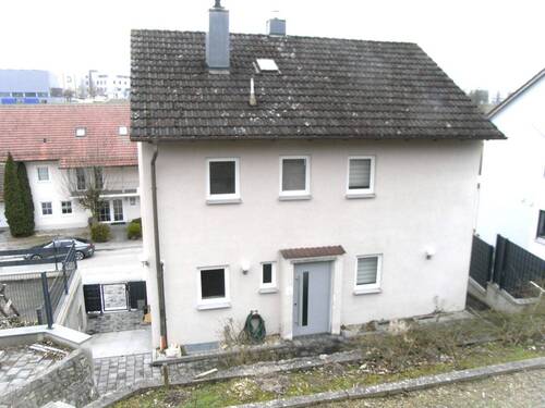 Rückansicht/Zugangsbereich - 