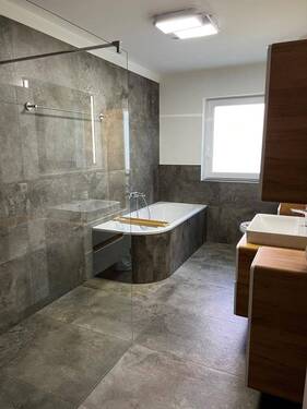 Badezimmer - 3 Zimmer Etagenwohnung in Villingen-Schwenningen