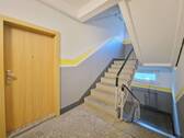gepflegtes Treppenhaus - 