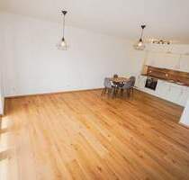 WOW! Traumhafte 2-Zi.-Wohnung mit großem Westbalkon, moderner Küche, Aufzug, Tiefgarage & XXL-Dusche - Oberasbach Kreutles