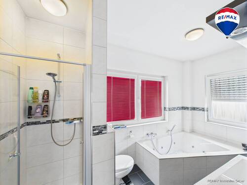 RE/MAX Immobilien DeLux Haus Konz - Roscheider Hof - 