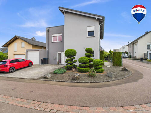 RE/MAX Immobilien DeLux Haus Konz - Roscheider Hof - 