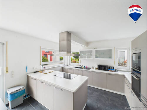 RE/MAX Immobilien DeLux Haus Konz - Roscheider Hof - 