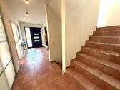 Treppe ins Keller- und Dachgeschoss - 