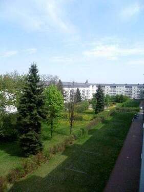 Innenhof mit Spielplatz - 1- Zimmer mit 24,00 m&sup2; in Chemnitz zur Miete