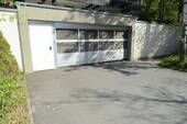Einfahrt zur Tiefgarage - 