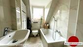 Badezimmer mit Fenster! - 