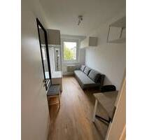 WG-Zimmer FREI - nähe US-Bahn SchloßstraßeSteglitz - inkl. InternetWaschmaschine etc. - Berlin