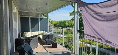 großer überdachter Balkon - 