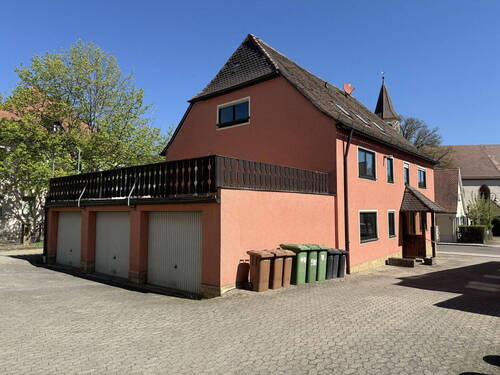 Bild 1 - 3-Familienhaus in Ansbach-Schalkhausen - leerstehend, sofort bezugsfrei