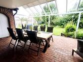 große Terrasse mit separatem Loungebereich - 