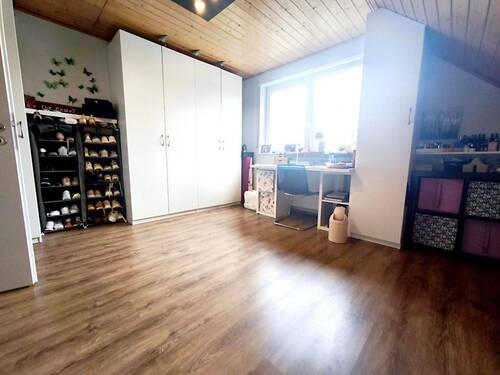 Schlafzimmer 2 - 