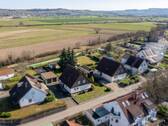 Ruhige Wohnlage mit freiem Blick ins Grüne und weitläufiger Umgebung - Einfamilienhaus mit 190,00 m&sup2; in Efringen-Kirchen zum Kaufen