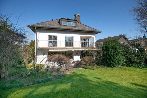 Gartenansicht - 8 Zimmer Einfamilienhaus zum Kaufen in Dietzenbach