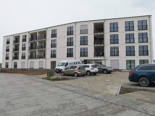 Außenansicht - Seniorengerechte Erdgeschosswohnung mit Loggia