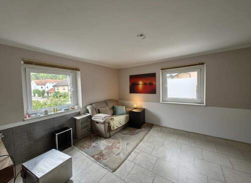 OG - Raum 1-85.jpg - 