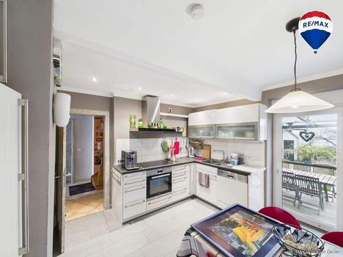 REMAX Immobilien DeLux Haus in Mettlach / Faha zu verkaufen - Einfamilienhaus mit 323,00 m&sup2; in Mettlach / Faha zum Kaufen