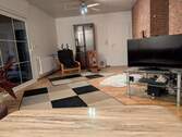 Wohn-/Esszimmer - 