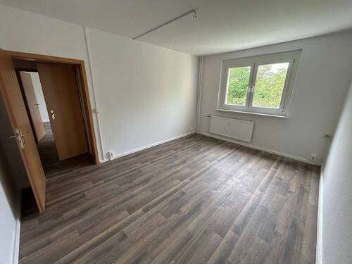 Wohnzimmer - Demnächst mit Einbauküche! Gemütliche 2-Zimmer-Wohnung im Erdgeschoss!