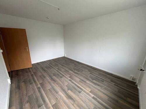 Wohnzimmer - 2 Zimmer Etagenwohnung zur Miete in Aschersleben