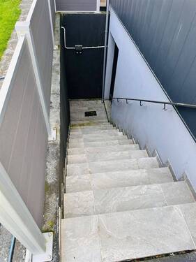Eingang Basement - 