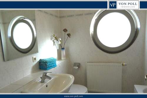 Titelfoto Bad - Helle 3-Zimmerwohnung mit schönem Schnitt, Balkon & Tiefgaragenstellplatz