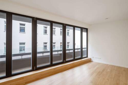 Weitere Ansicht Fensterfront - 