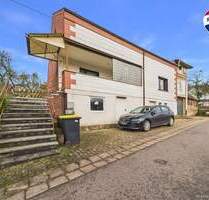 Wohnhaus in Schmelz-Limbach mit vielseitigen Nutzungsmöglichkeiten