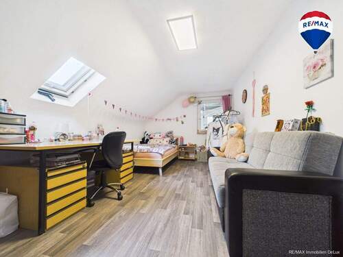 REMAX Immobilien DeLux Einfamilienhaus Kinderzimmer Schmelz Mark Borowicz - 