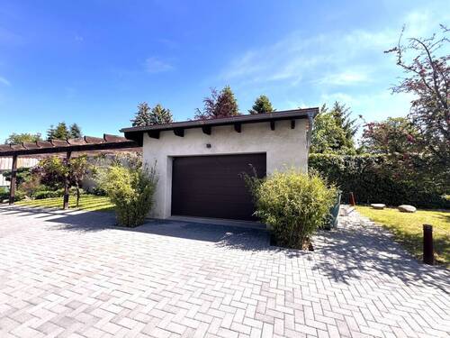 Garage - 