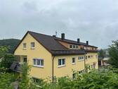 Außenansicht Haus - ***HANDWERKER DIY*** Dachgeschoss-Wohnung zur individuellen Gestaltung