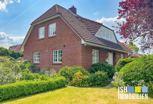 Bild 1 - Stade-Schwedenviertel: Großzügiges und sehr gepflegtes Einfamilienhaus in bester Lage!