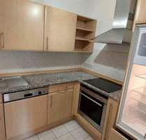 Großzügige 2-Zimmer mit Wannenbad, Balkon, Aufzug, Tiefgarage und EBK - Chemnitz Schloßchemnitz