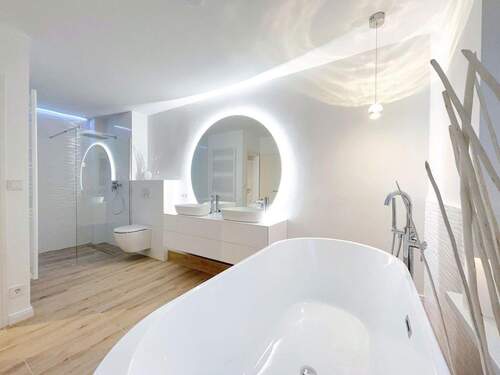 ... und großer Dusche - 